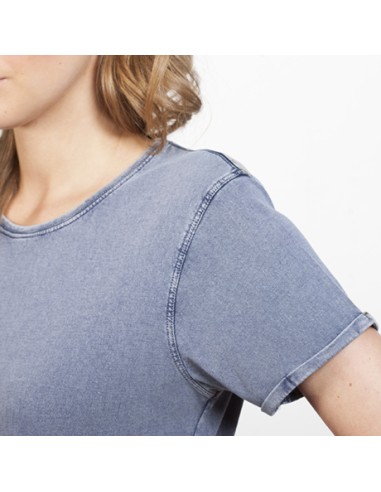 Camiseta de manga corta efecto jeans para mujer. Cuello fino redondo en canalé 1x1 con cubrecosturas de refuerzo de hombro a ho